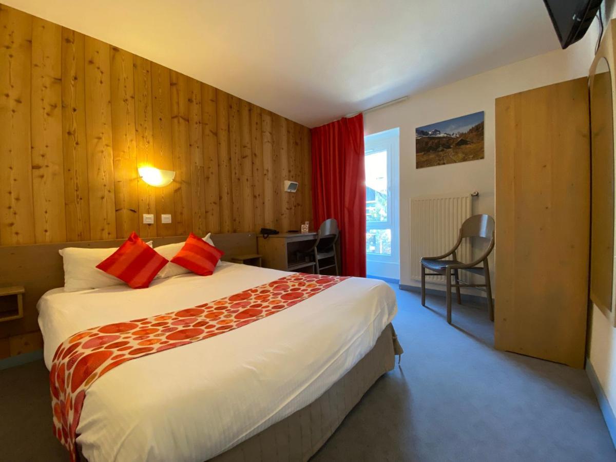 Hotel De La Gare Eygliers Luaran gambar