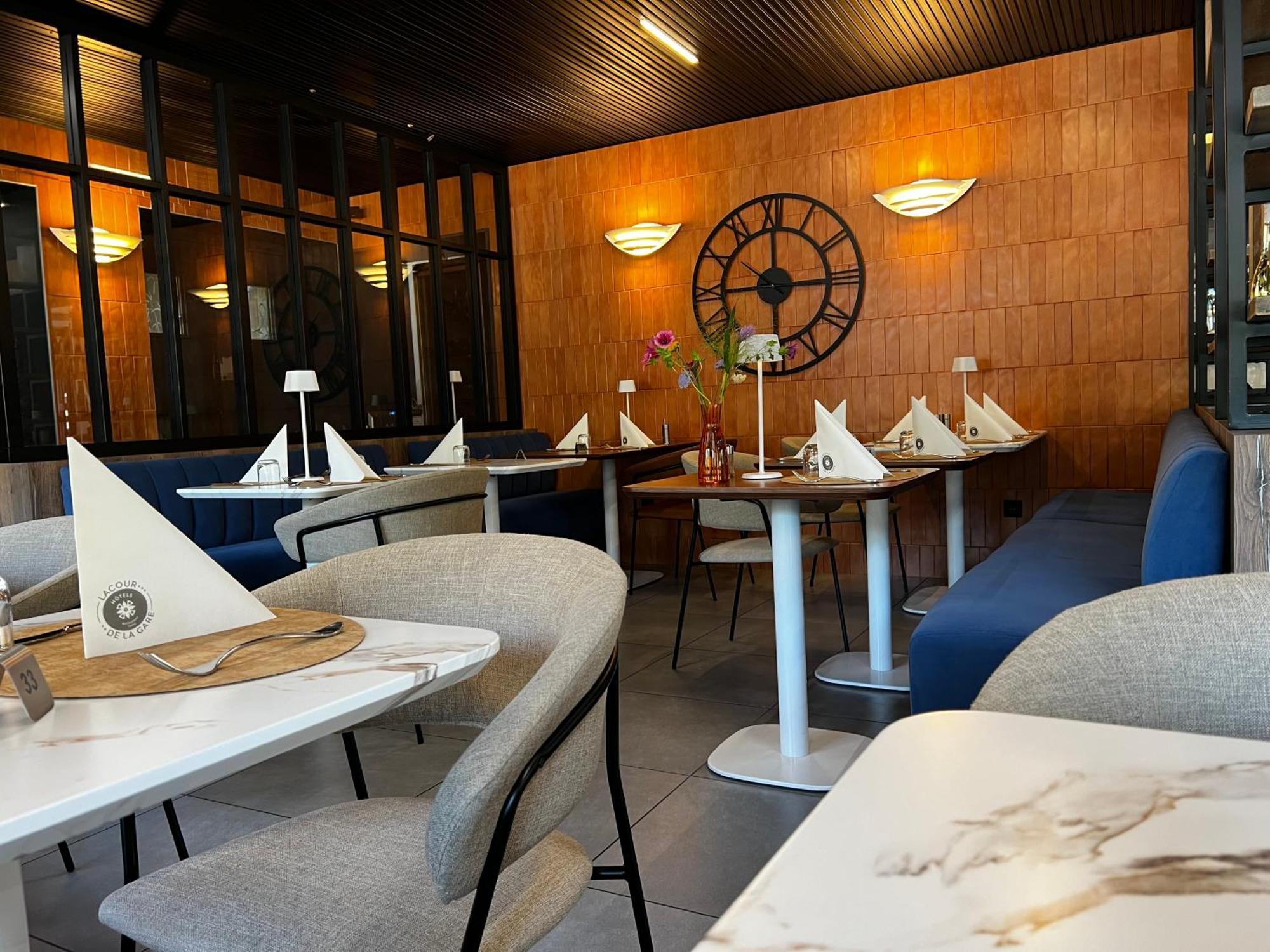Hotel De La Gare Eygliers Luaran gambar